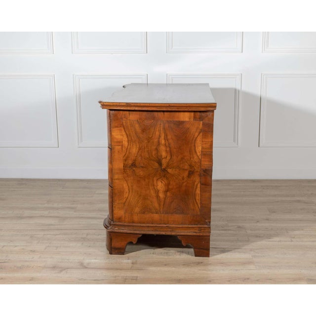 Italian 18th Century Walnut Chest Of Drawers From Verona For Sale - Image 3 of 11