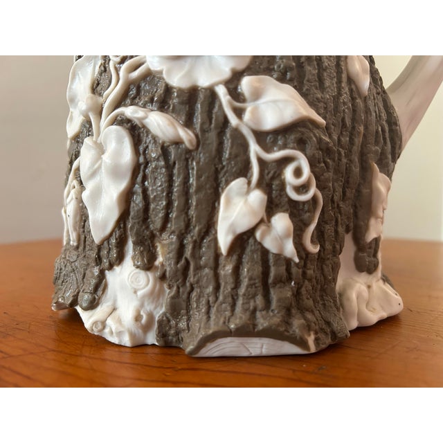 Brown 1850s t.j. & J. Mayer Convolvulus Stoneware Pitcher For Sale - Image 8 of 16