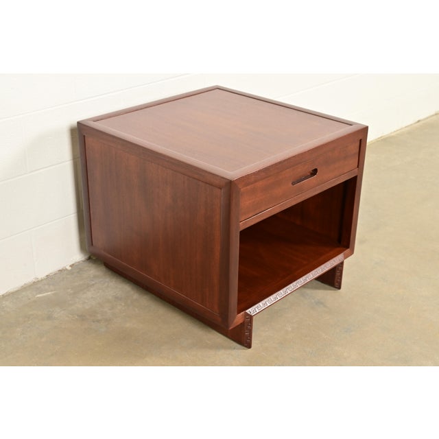Heritage-Henredon Frank Lloyd Wright for Heritage Henredon Taliesin Mahogany Nightstand or Side Table, Newly Refinished For Sale - Image 4 of 16