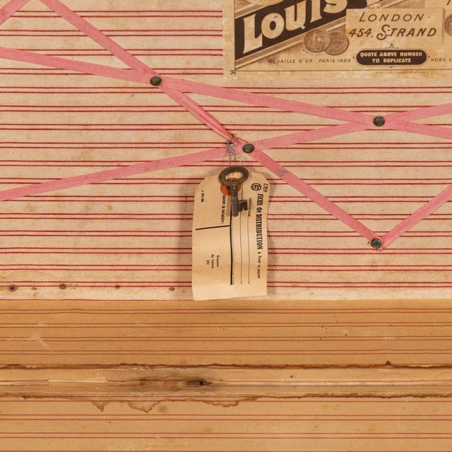 19th Century Antique Louis Vuitton Trunk in Damier Canvas, France, 1890 For Sale - Image 17 of 18