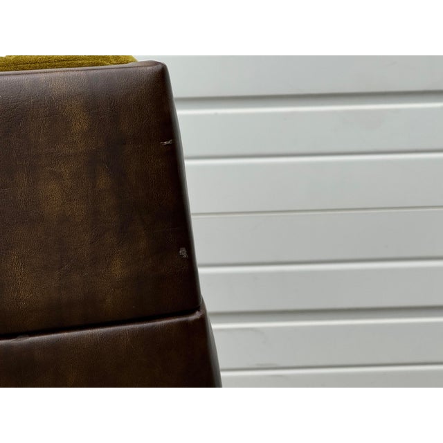 Mid-Century Modern Vintage Mid-Century Modern Olive Velvet High Back Executive Office Chair For Sale - Image 3 of 12