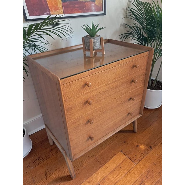Mid Century Kandya Chest of Drawers in Oak Dating from the 1950's Restored and in Superb Condition with removable glass...