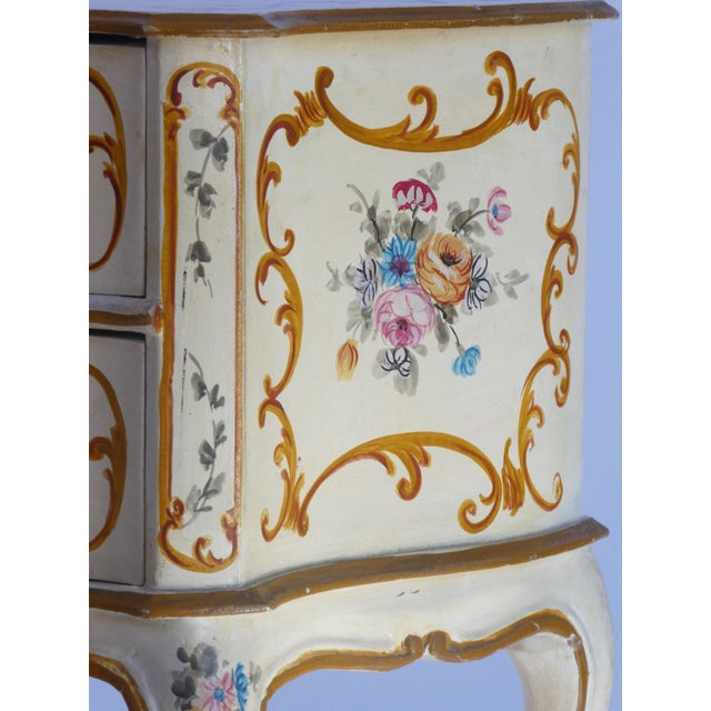 Italian Venetian Painted Wooden Chest of Drawers, Louis Xv Style Cabinet, Vintage Florentine Nightstand, 1950s For Sale - Image 9 of 11