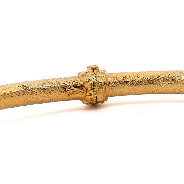 Sapphire and Diamond 18k Gold Leopard Motif Choker Necklace For Sale In Miami - Image 6 of 8