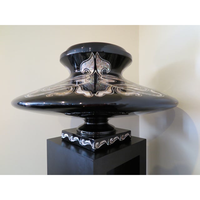 Art Deco Late 20th Century Mother of Pearl and Black Lacquer Decorative Vase For Sale - Image 3 of 9