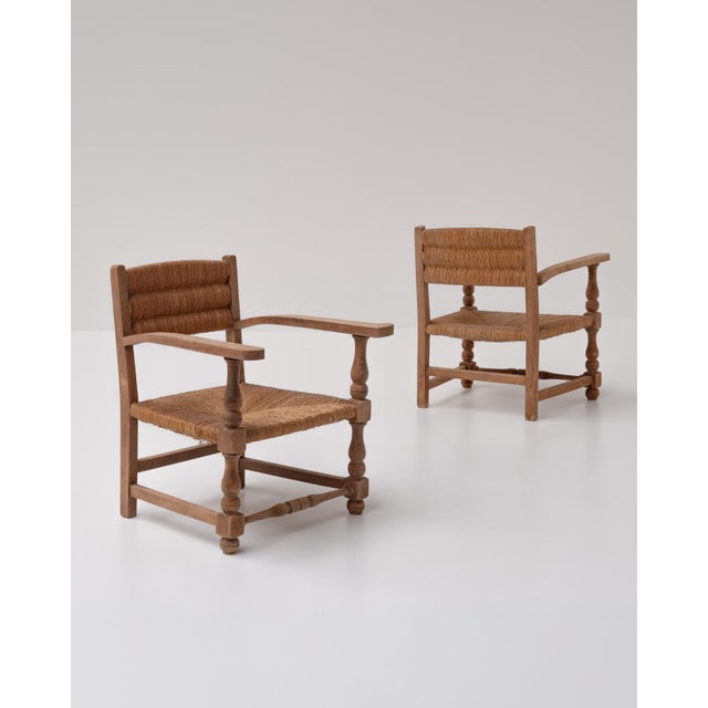 French Rustic Oak and Rush Armchairs, 1950s, Set of 2, in Very Good conditions. Designed 1890 to 1919