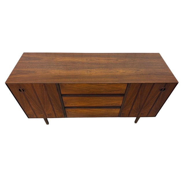 Mid-Century Modern Stanley Walnut Sideboard - Refinished! For Sale In Philadelphia - Image 6 of 12