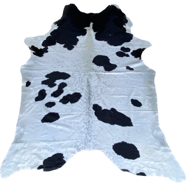 Extra Large Natural Champagne & Black Brazilian Cowhide 94" X 112" For Sale - Image 4 of 5