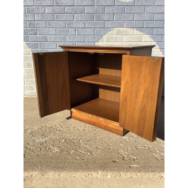 Mid-Century Modern Vintage Circa 1960 Mid-Century Modern Bassett "Mayan" Nightstand For Sale - Image 3 of 12
