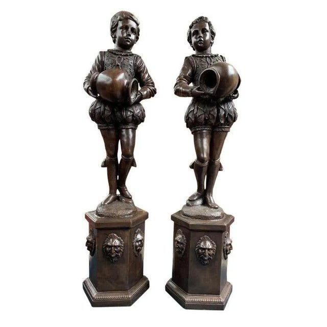 Large Bronze Elizabethan Page Boy Fountain Statues, 20th Century, Set of 2 For Sale - Image 8 of 14