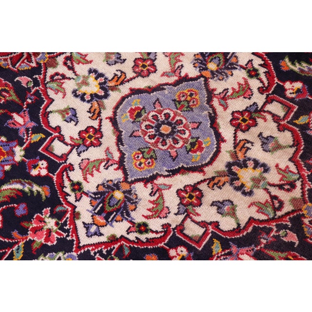 1980s Vintage Retro Kashan Red/Blue Wool Rug - 9'9'' X 12'9'' For Sale - Image 5 of 10