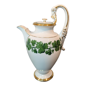Meissen Swan-Handled Coffee or Chocolate Pot – Green Ivy Pattern, Late 19th Century