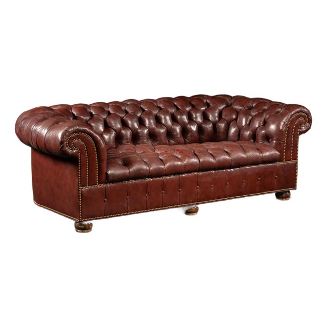 Late 20th Century Tufted Leather Chesterfield Sofa in Burgundy For Sale