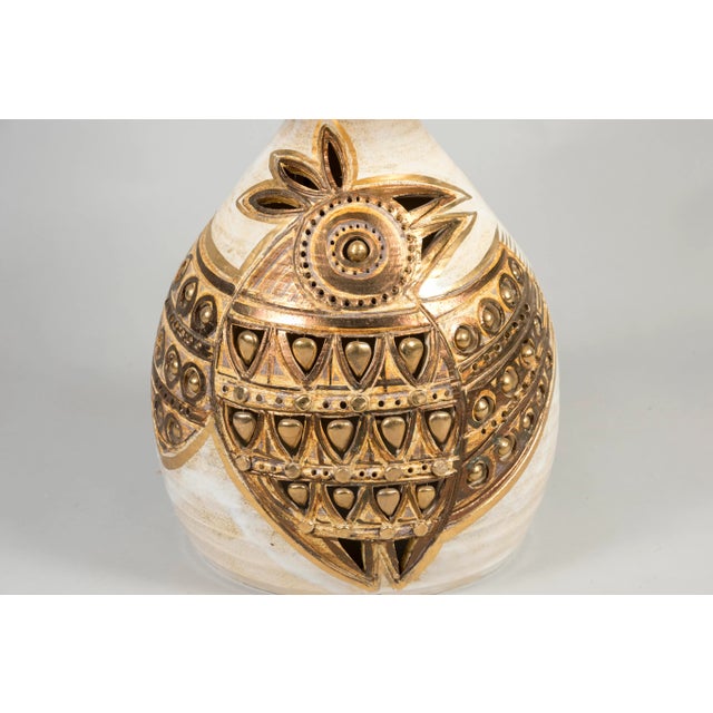 Beautiful ceramic lamp signed Georges Pelletier in Vallauris. Shadowns not provided Data dimensions without lampshade Up...