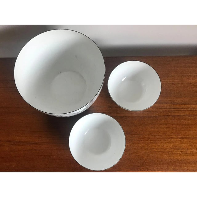 Enameled Metal Bowls by Kaj Franck for Arabia, 1950s, Set of 3 For Sale - Image 6 of 10