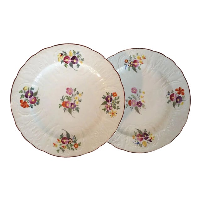 Early 19th Century English Coalport Porcelain Plates with Floral Sprig Decoration - A Pair For Sale