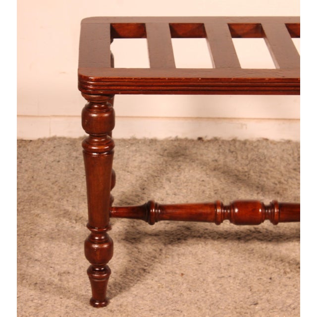 Elegant 19th-century English mahogany luggage rack A small, unusual piece of furniture with beautiful turning that could...