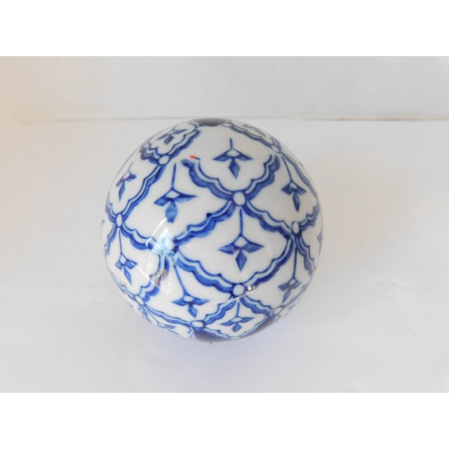 Blue and White AsianInspired Porcelain/Ceramic Vintage Carpet Balls