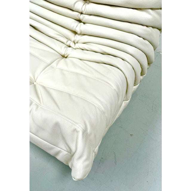 French White Leather Togo Lounge Chair by Michel Ducaroy for Ligne Roset, 1970s For Sale - Image 5 of 11