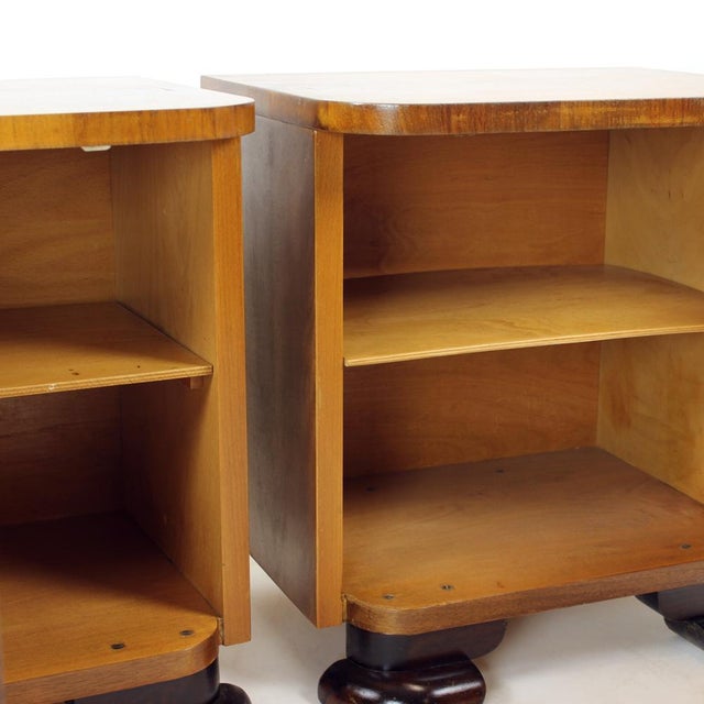 Vintage Art Deco Bedside Tables in Walnut Veneer, Czechoslovakia, 1930s, Set of 2 For Sale - Image 4 of 18