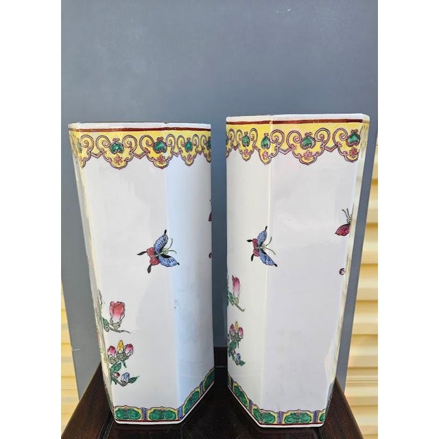 Mid 20th Century Pair of Chinese Famille Rose Porcelain Vases For Sale In Providence - Image 6 of 6