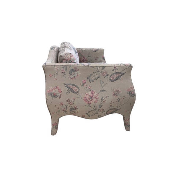 This 1986 Henredon Schoonbeck loveseat has the kind of quiet, curated look you see in Paris apartments—nothing flashy,...