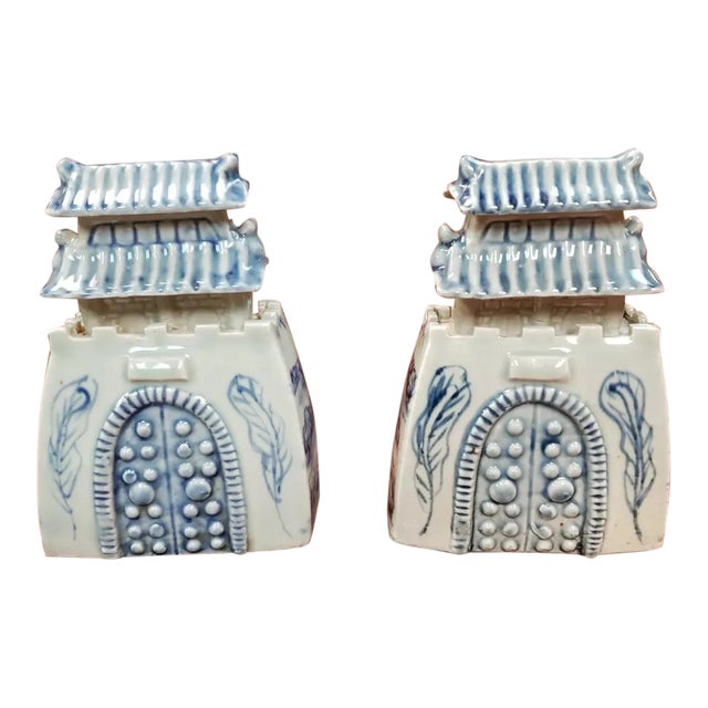 Pair of Mid 20th Century Chinese Blue/White Porcelain Watch Tower Figurines For Sale