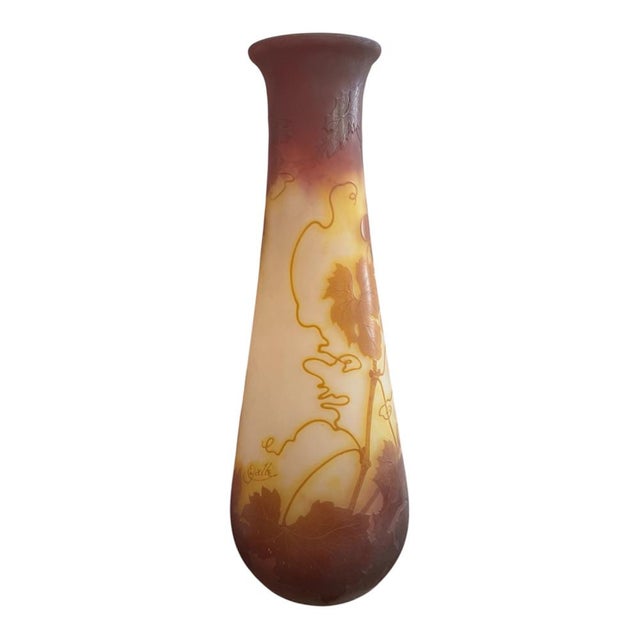 Cameo Glass Vase with Vine Leaf Decoration from Emile Gallé, 1890s For Sale - Image 6 of 6