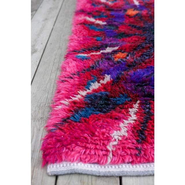 Vintage Swedish Tibet Rya Rug with Flower by Ingrid Jagarz for Mark Rya, 1960s For Sale - Image 11 of 14