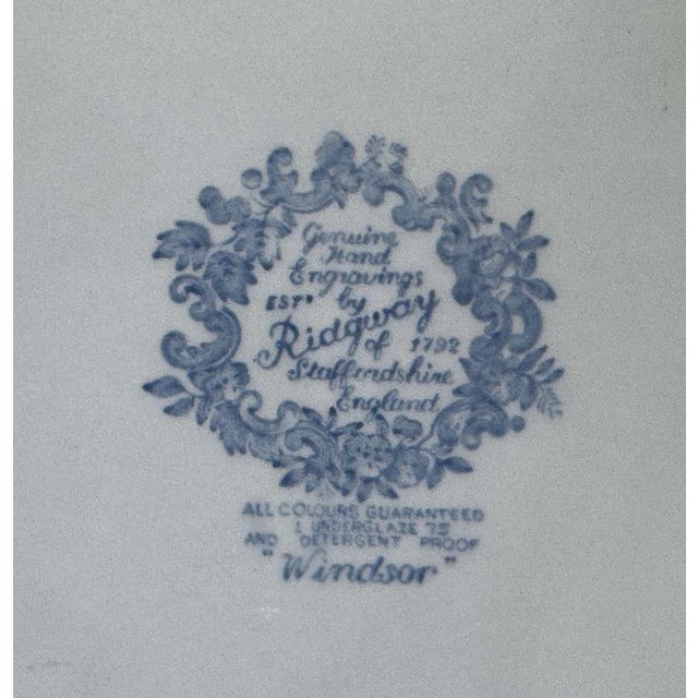 Ceramic Staffordshire English Porcelain Dinner Service from Ridgway, 1980s, Set of 35 For Sale - Image 7 of 13
