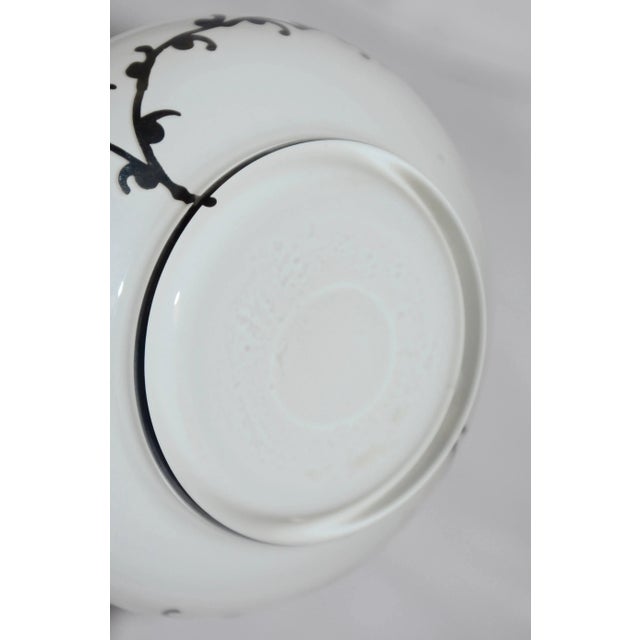 Early 20th Century Clear Over Opal Cased Glass Bottle With Silver Overlay For Sale In Nashville - Image 6 of 8