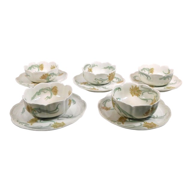 Mid 19th Century Haviland Ramekin Dishes and Underplates in Schleiger 492-1 For Sale