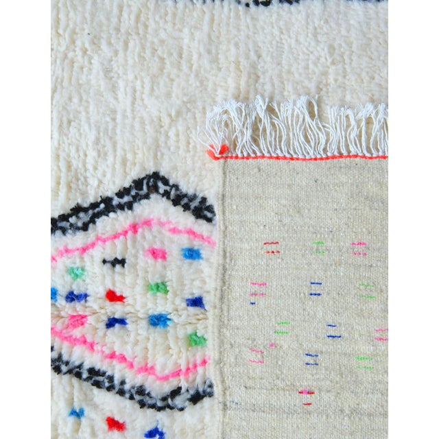 Moroccan Azilal Wool Rug - 8.2 X 4.7 Ft For Sale - Image 4 of 9