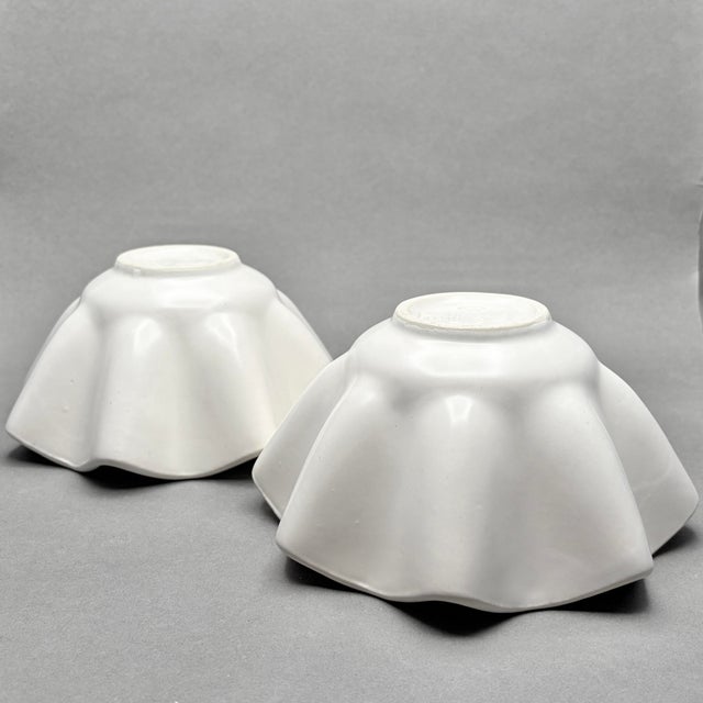 Vintage White Hull Pottery Fluted Star Serving Bowls Pair For Sale - Image 9 of 10
