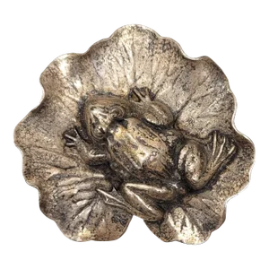 Vintage Signed Joseff of Hollywood Silvertone Frog on a Lillypad Brooch