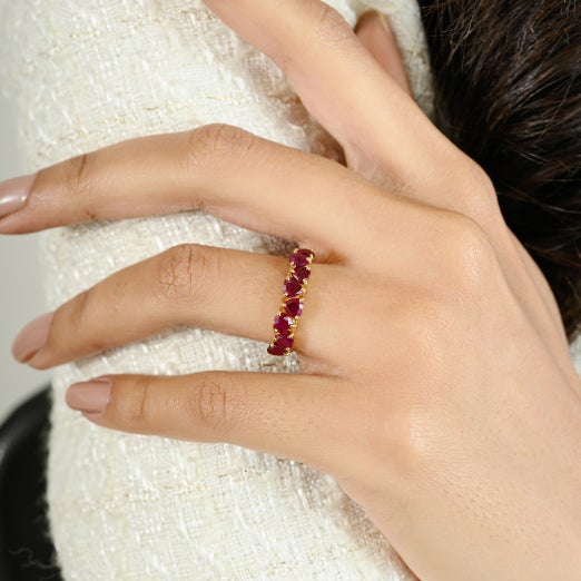 Ruby Red 18k Gold Heart Cut Ruby Modern Wedding Band Ring for Bride Size 5.5 For Sale - Image 8 of 12