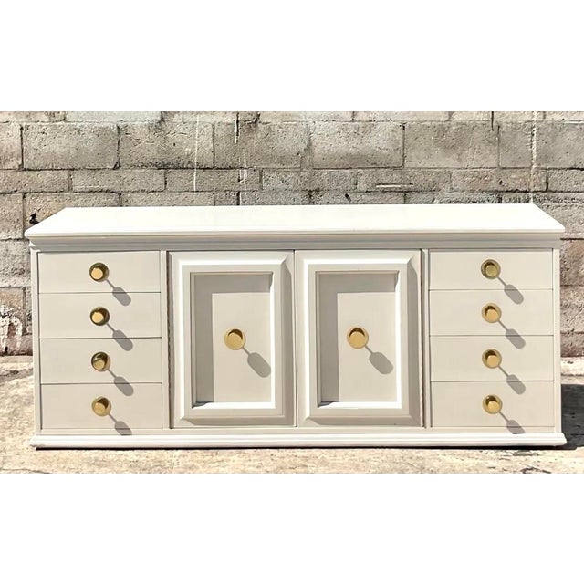 American of Martinsville Vintage American of Martinsville Credenza For Sale - Image 4 of 12