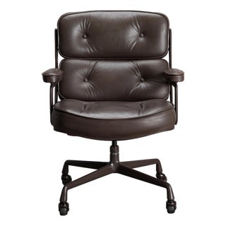 Eames Time Life Executive Chair by Herman Miller in Original Cigar Brown Leather & Brown Coated Frame For Sale