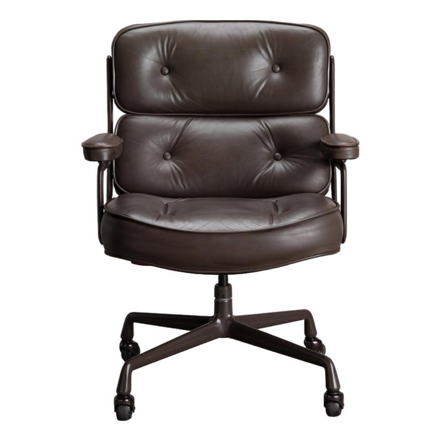 Eames Time Life Executive Chair by Herman Miller in Original Cigar Brown Leather & Brown Coated Frame For Sale