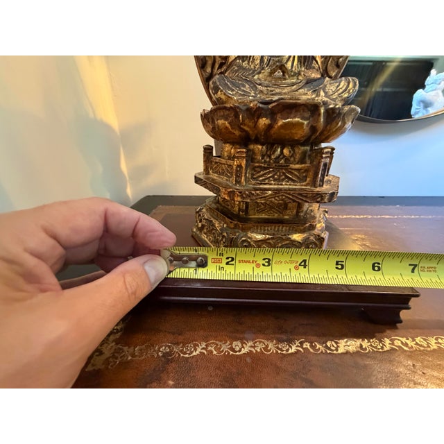 Japanese Carved Wood Buddha With Gold Leaf & Black Lacquer Mid-20th Century For Sale - Image 4 of 12