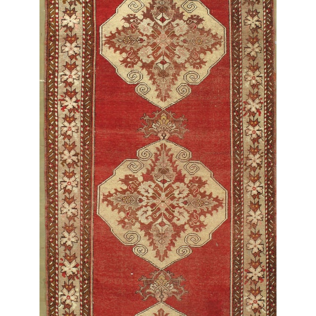 Turkish Vintage Lightly Distressed Oushak Area Rug 3ft 7in X 10ft 8in For Sale - Image 3 of 4