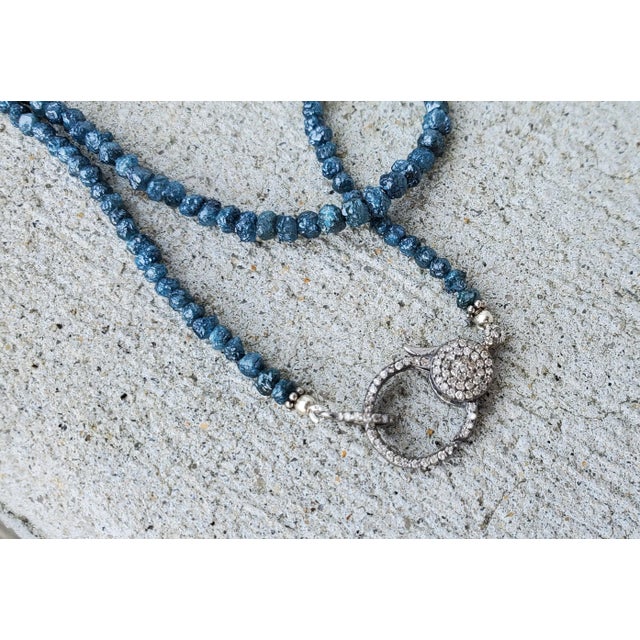 Modern Blue Sparkling Raw Diamond Nugget Beaded Necklace Diamond Clasp For Sale - Image 3 of 11