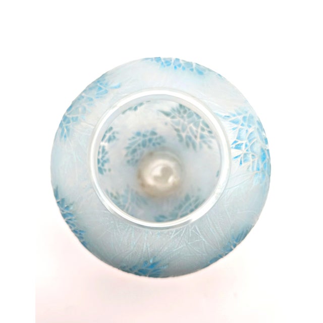 1930s Art Deco Cased Opalescent Glass Esterel Vase from René Lalique, 1923 For Sale - Image 5 of 11