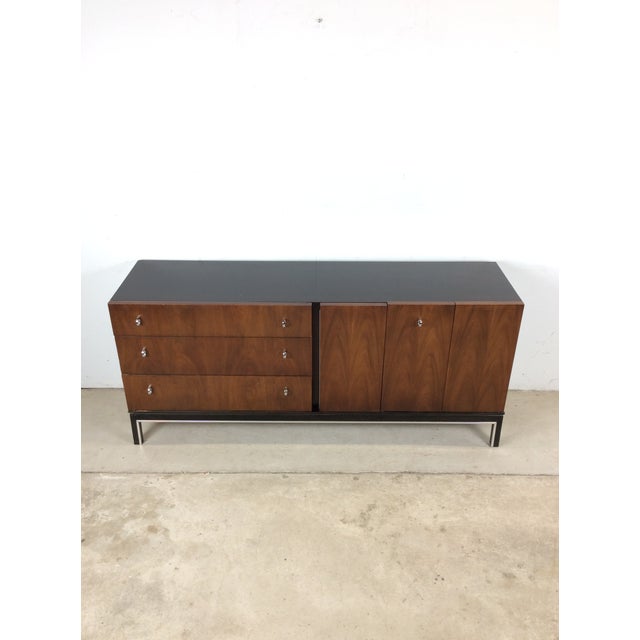 This mid century modern lowboy dresser by American of Martinsville features hardwood construction, six dovetailed drawers,...