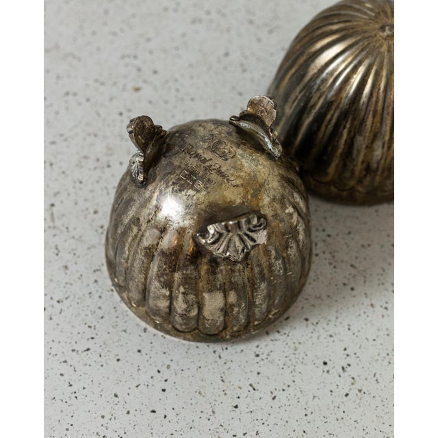 Antique Silver Plated Egg Shaped Holder, in Flawless conditions. Designed 1970 to 1979