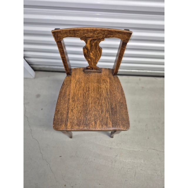 American 20th-Century Antique American Oak Children's "T-Back" or "Vase-Back" Country Kitchen Side Chair For Sale - Image 3 of 9