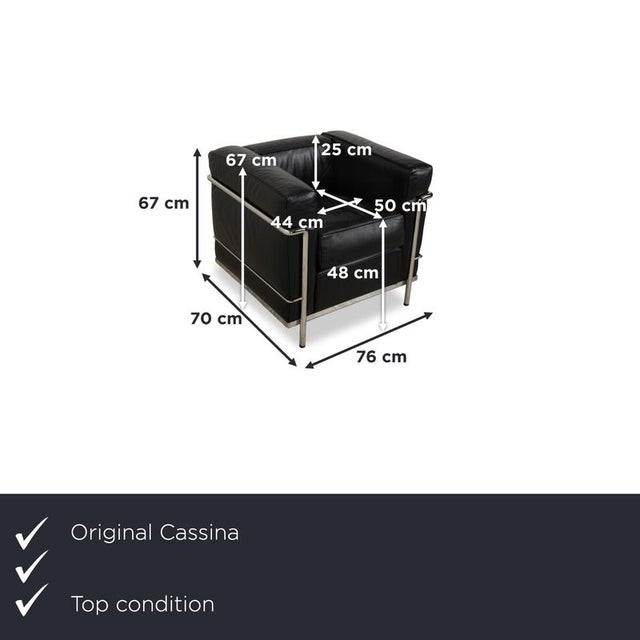 The cassina lc2 armchair is a design icon – clear, architectural, and yet surprisingly inviting. The interplay of the...