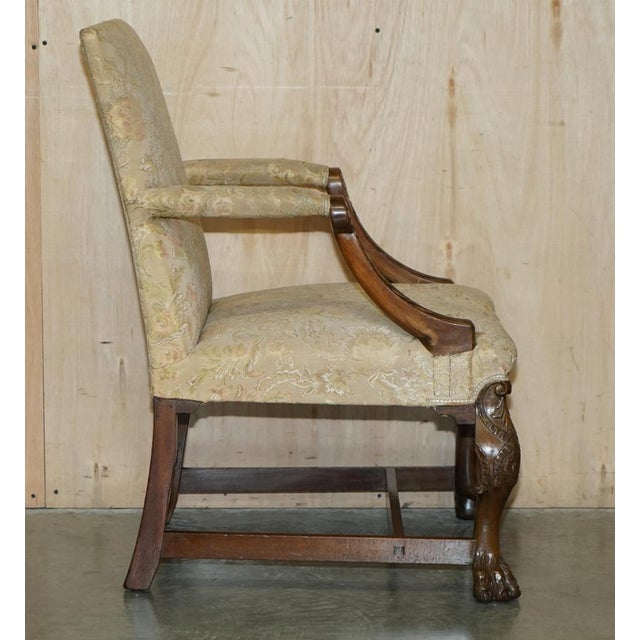 Irish George III Carved Gainsborough Armchair, 1880s For Sale - Image 16 of 18