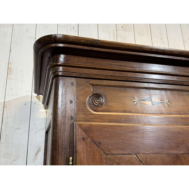 Antique Breton Wardrobe in Oak and Chestnut, 1800s For Sale - Image 16 of 18
