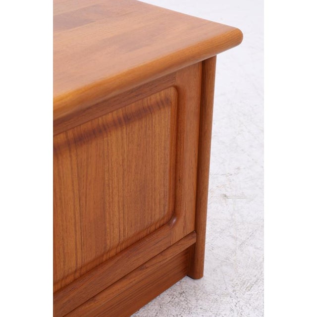 Vintage Teak Chest from Dyrlund, 1960s For Sale - Image 9 of 18